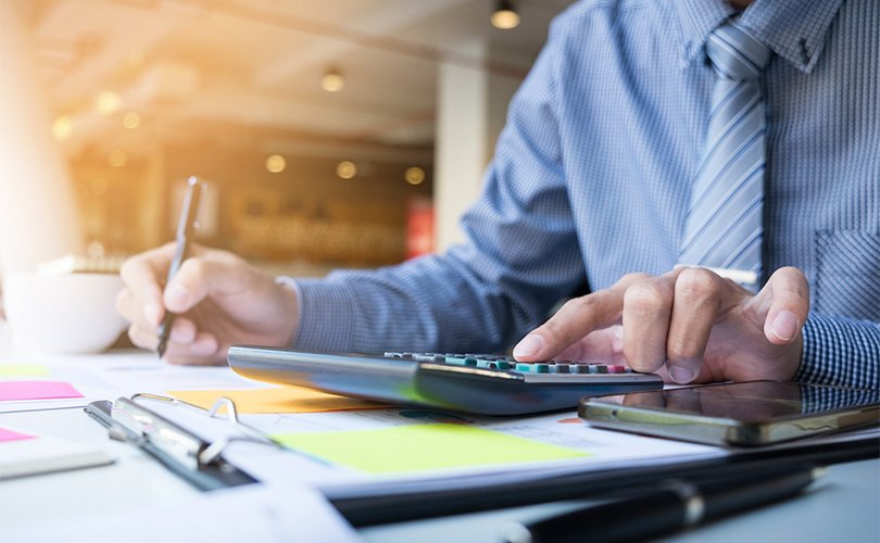 Is Your Business Over-Leveraged? How to Calculate 'Debt Capacity' for Safe Growth